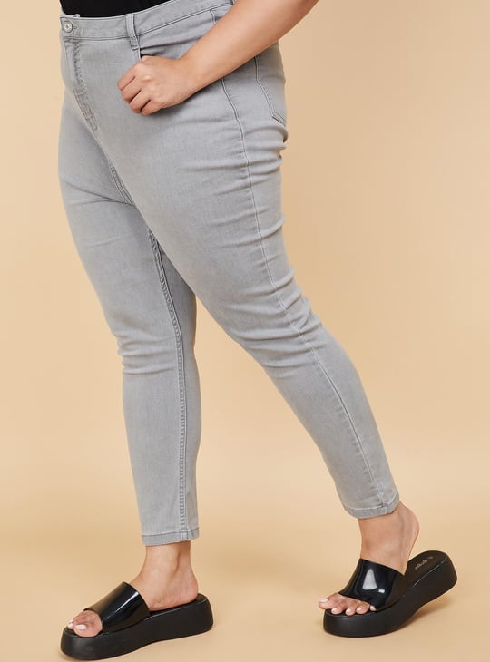 Women Washed Crop Slim Fit Jeans