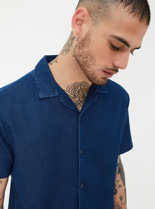 Men Slim Fit Denim Resort Shirt