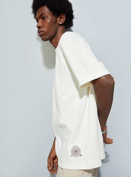 URB_N Men Oversized Textured T-shirt