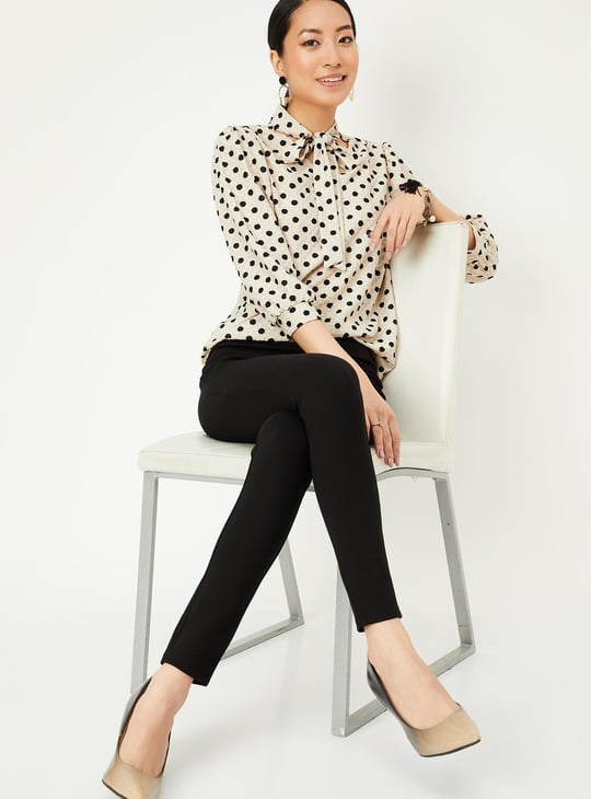 Women Solid Button Accent Treggings