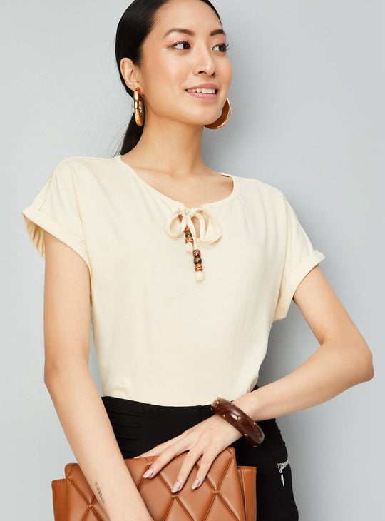 Women Solid Tie-up Neck Top