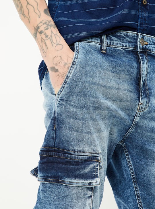 Men Carrot Fit Washed Cargo Jeans