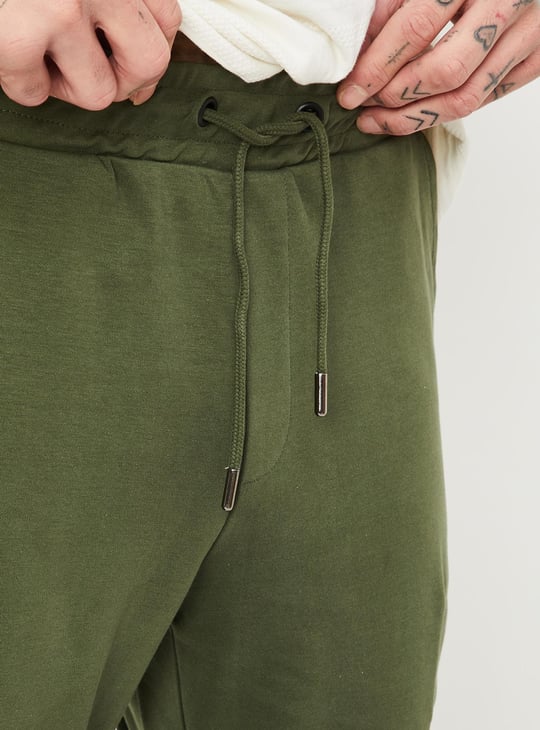 Men Solid Cargo Track Pants