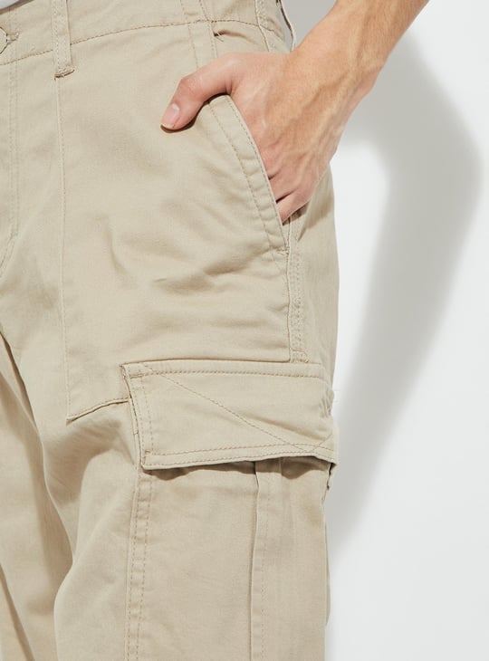 URB_N Men Relaxed Fit Cargo Trousers