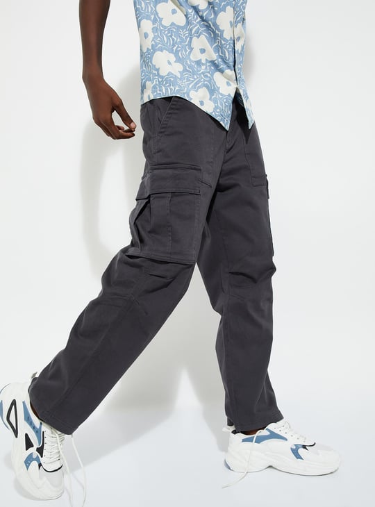 URB_N Men Relaxed Fit Cargo Trousers Grey Solid