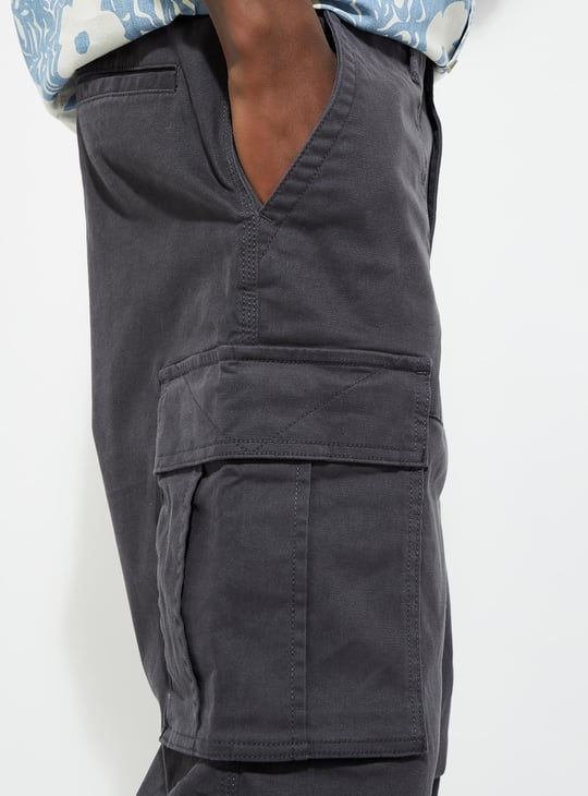 URB_N Men Relaxed Fit Cargo Trousers