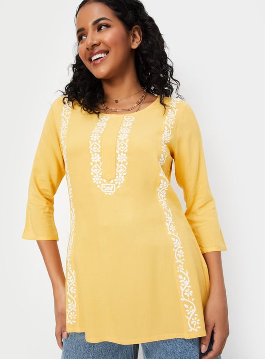 Women Chikankari Short Kurti