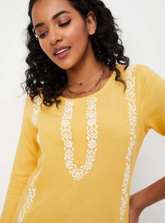 Women Chikankari Short Kurti