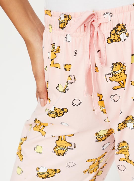 Women Garfield Printed Capris