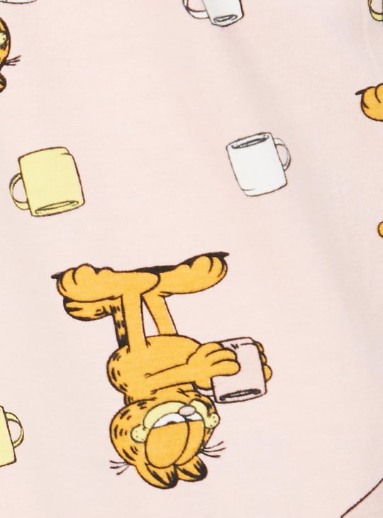 Women Garfield Printed Capris
