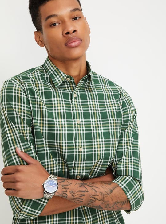 Men Regular Fit Checked Smart Casual Shirt