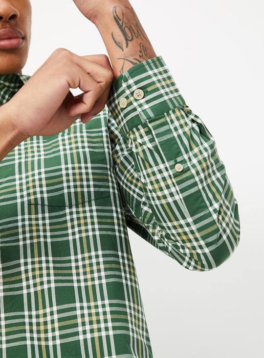 Men Regular Fit Checked Smart Casual Shirt