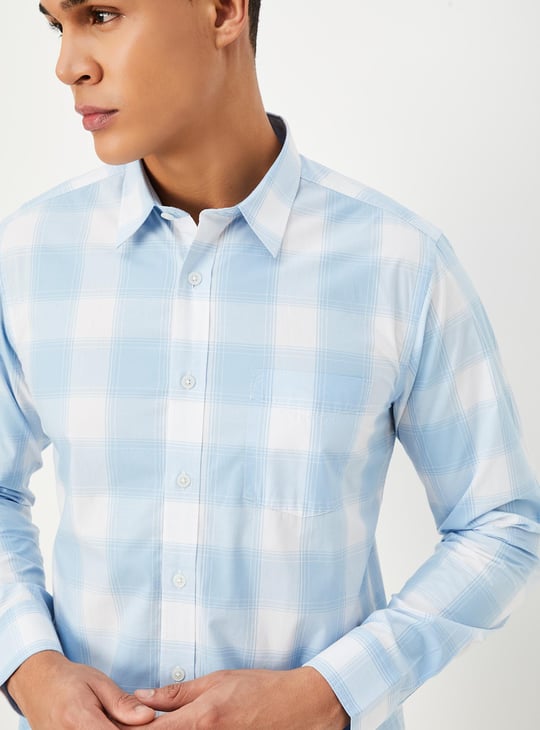 Men Checked Regular Fit Casual Shirt