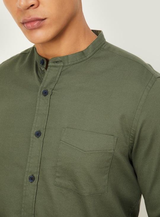 Men Solid Mandarin Collar Regular Fit Casual Shirt