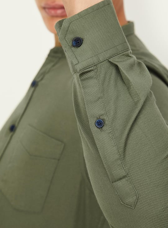 Men Solid Mandarin Collar Regular Fit Casual Shirt