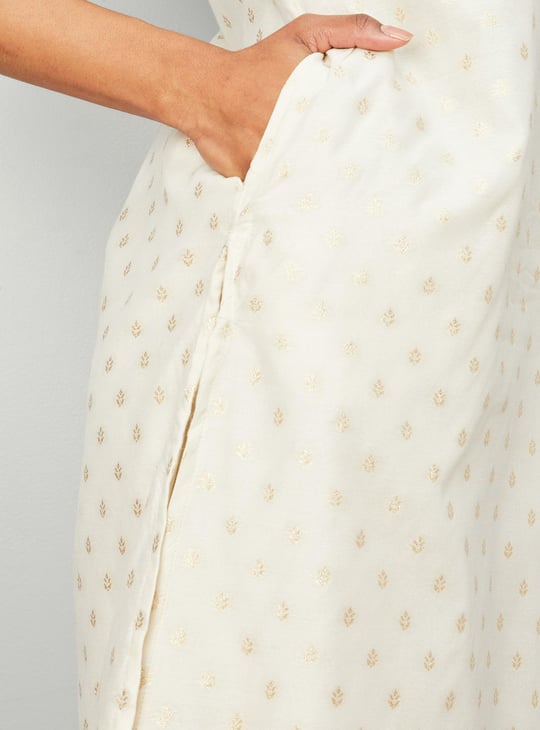 Women Embroidered Kurta Set with Dupatta