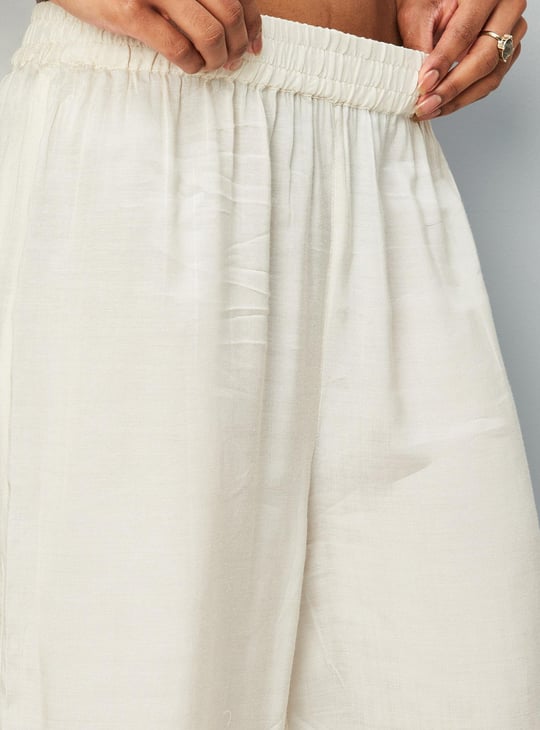 Women Embroidered Kurta Set with Dupatta