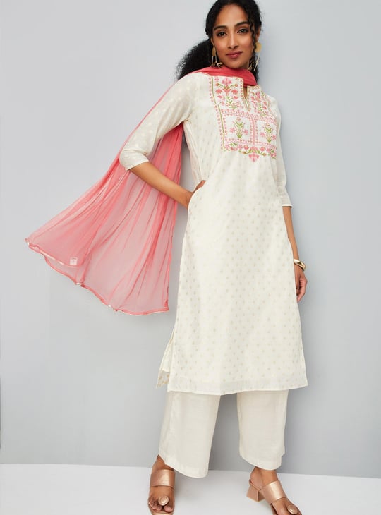 Women Embroidered Kurta Set with Dupatta