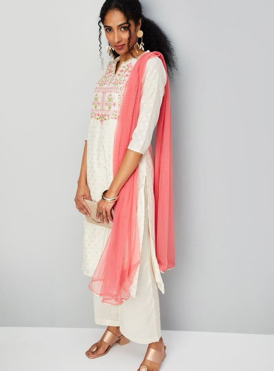 Women Embroidered Kurta Set with Dupatta