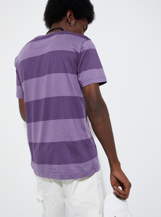 URB_N Men Slim Fit Striped T-shirt
