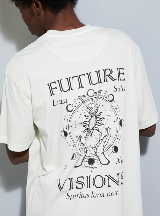 URB_N Men Relaxed Fit Back Graphic T-shirt