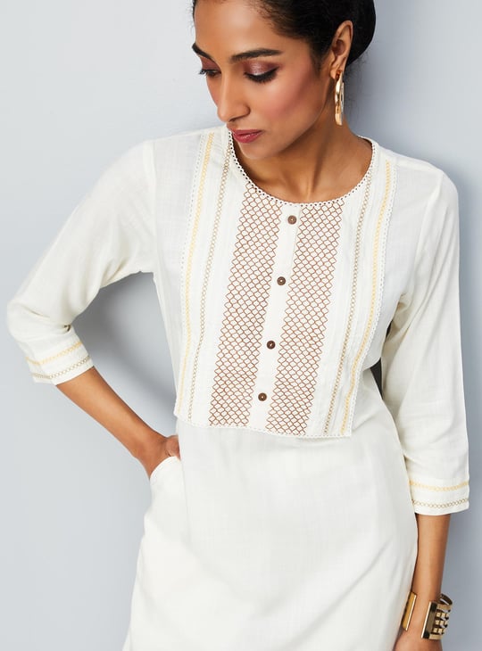 Women Embroidered Yoke Kurta with Pocket