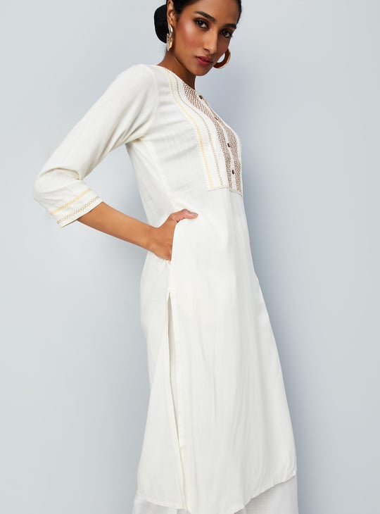 Women Embroidered Yoke Kurta with Pocket