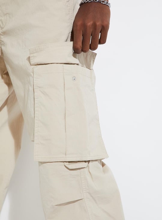 URB_N Men Loose Fit Parachute Cargo Pants