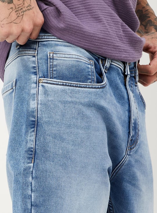 Men Stonewashed Carrot Fit Jeans