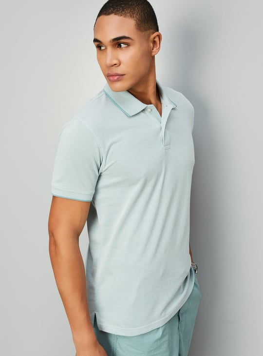 Men Solid Slim Fit Polo T-shirt