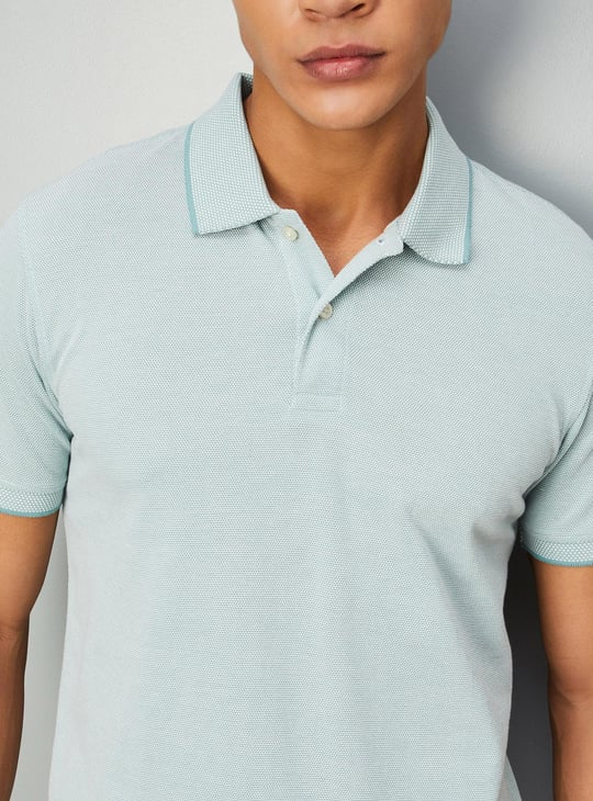 Men Solid Slim Fit Polo T-shirt