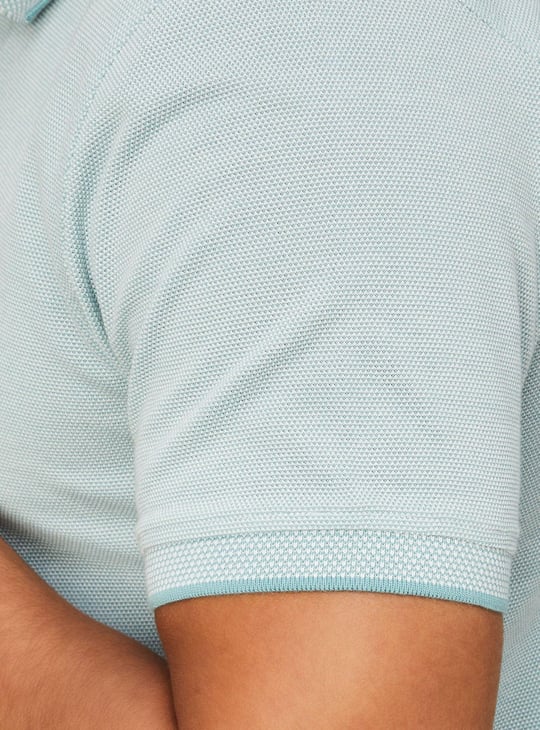 Men Solid Slim Fit Polo T-shirt