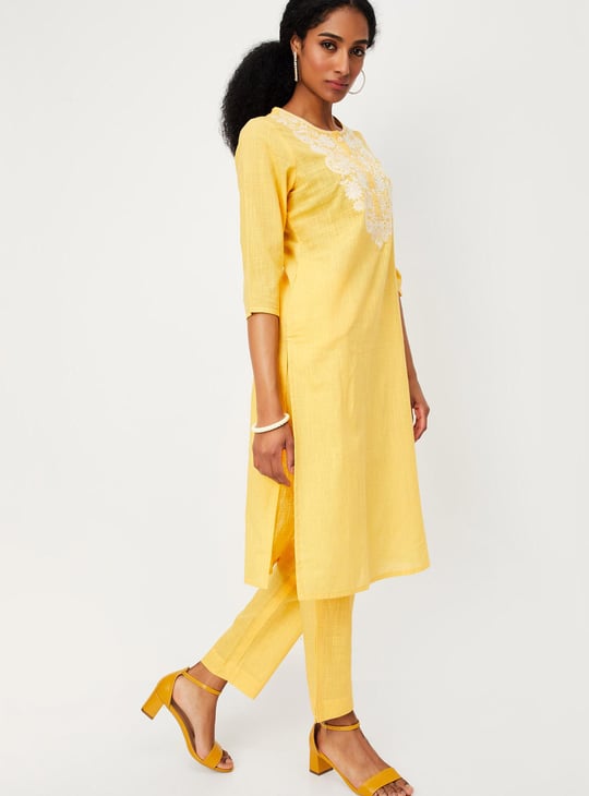 Women Embroidered Cotton Kurta Set