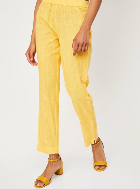 Women Embroidered Cotton Kurta Set