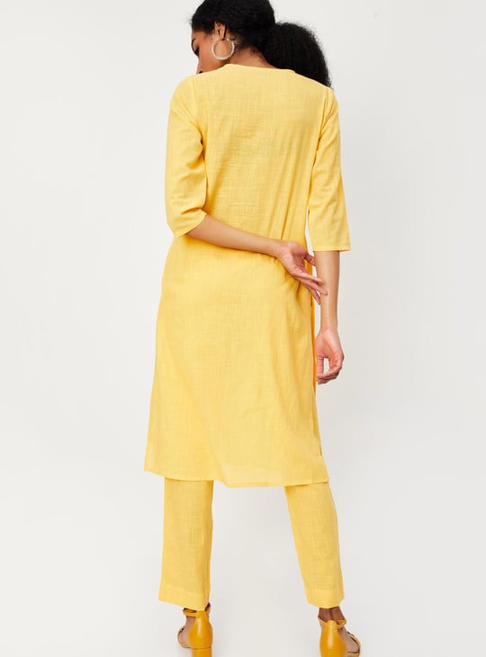 Women Embroidered Cotton Kurta Set