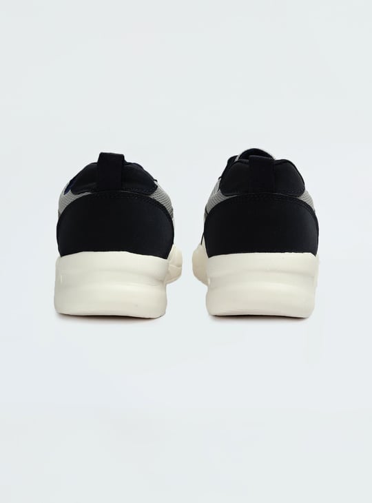 Boys Colourblocked Sports Shoes