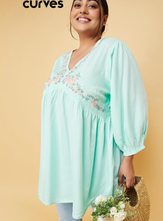 Women Embroidered V-Neck Tunic