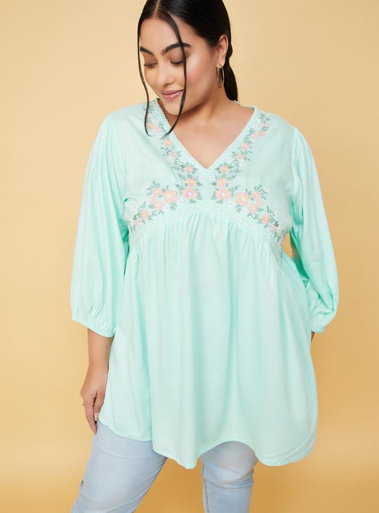 Women Embroidered V-Neck Tunic