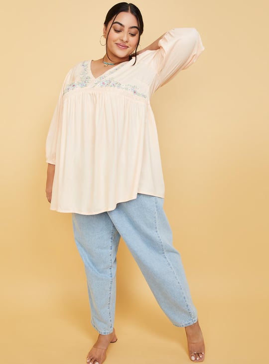Women Embroidered V-Neck Tunic