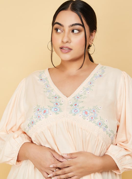 Women Embroidered V-Neck Tunic