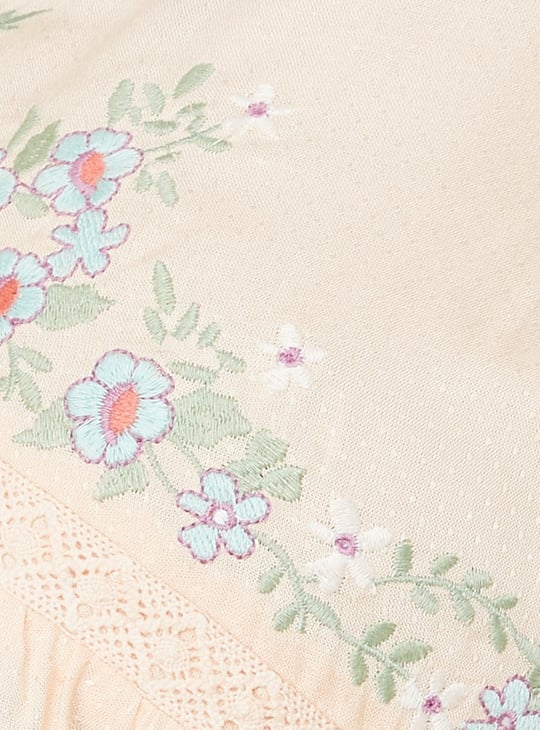 Women Embroidered V-Neck Tunic