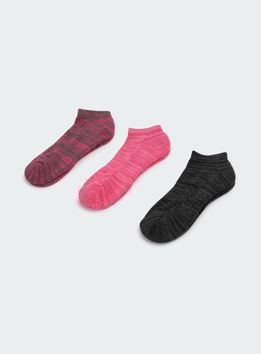 Women Textured Ankle Length Socks - Pack of 3