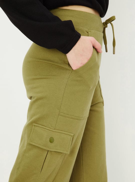 Women Solid Cargo Track Pants