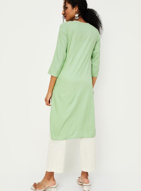 Women Embroidered Kurta with Pocket