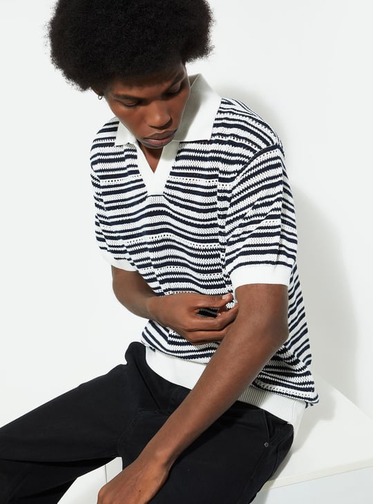 URB_N Men Oversized Striped Knit Polo T-shirt