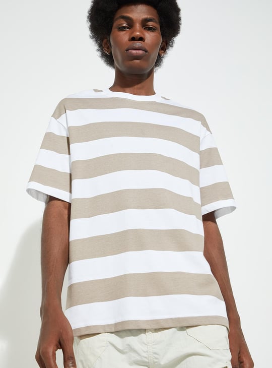 URB_N Men Oversized Striped T-shirt