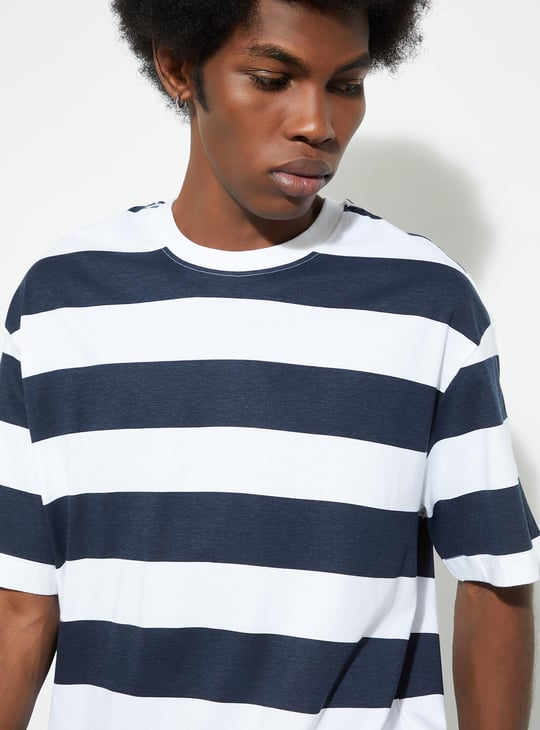 URB_N Men Oversized Striped T-shirt Blue Striped