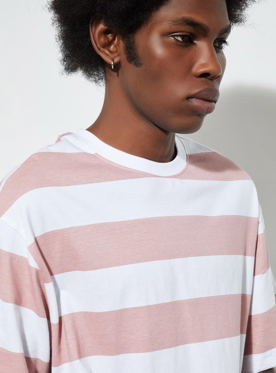 URB_N Men Oversized Striped T-shirt
