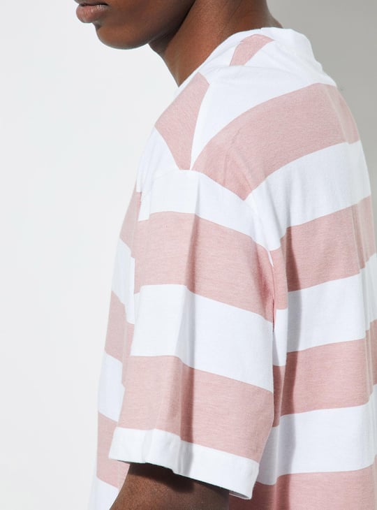 URB_N Men Oversized Striped T-shirt