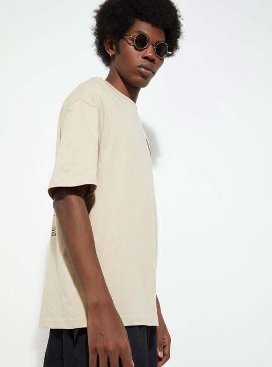 URB_N Men Oversized Back Print T-shirt